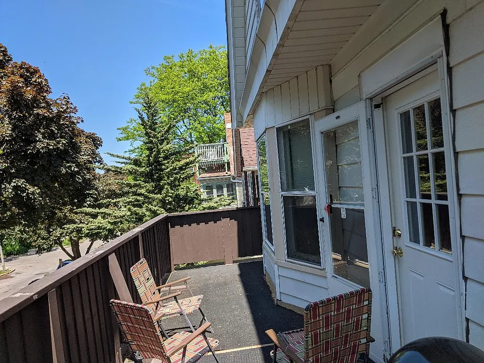 upper deck view 1