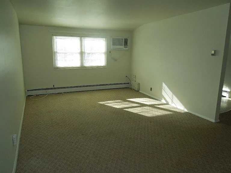 2883 E Walnut St #5 — Photo 6