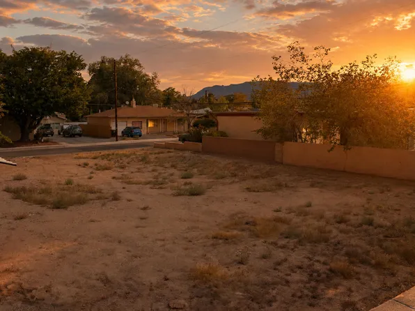 4100 Ridgeley Ave NE, Albuquerque, NM 87108