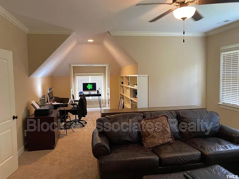 10216 San Remo Pl — Photo 23