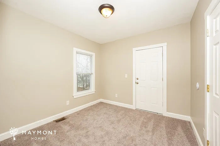 3355 Desota Ave — Photo 12