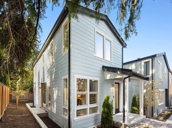 641 18th Avenue W, Kirkland, WA 98033