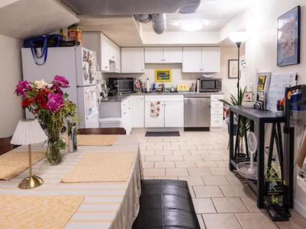 123 Aspinwall Ave, Brookline, MA 02446