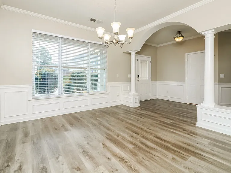 340 Darbys Run Ct — Photo 8