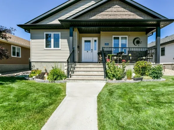 159 S Chartwell Row SE, Medicine Hat, AB T1B 0E4