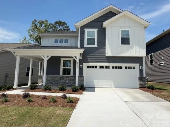 2736 Phoenix Ct, Gastonia, NC 28052