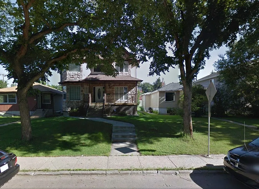 11438 76 Ave NW, Edmonton, AB — Photo 1