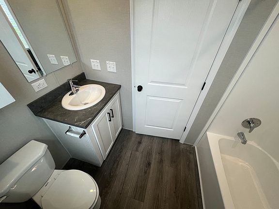 4th image of 8605 Maurice Ct #658