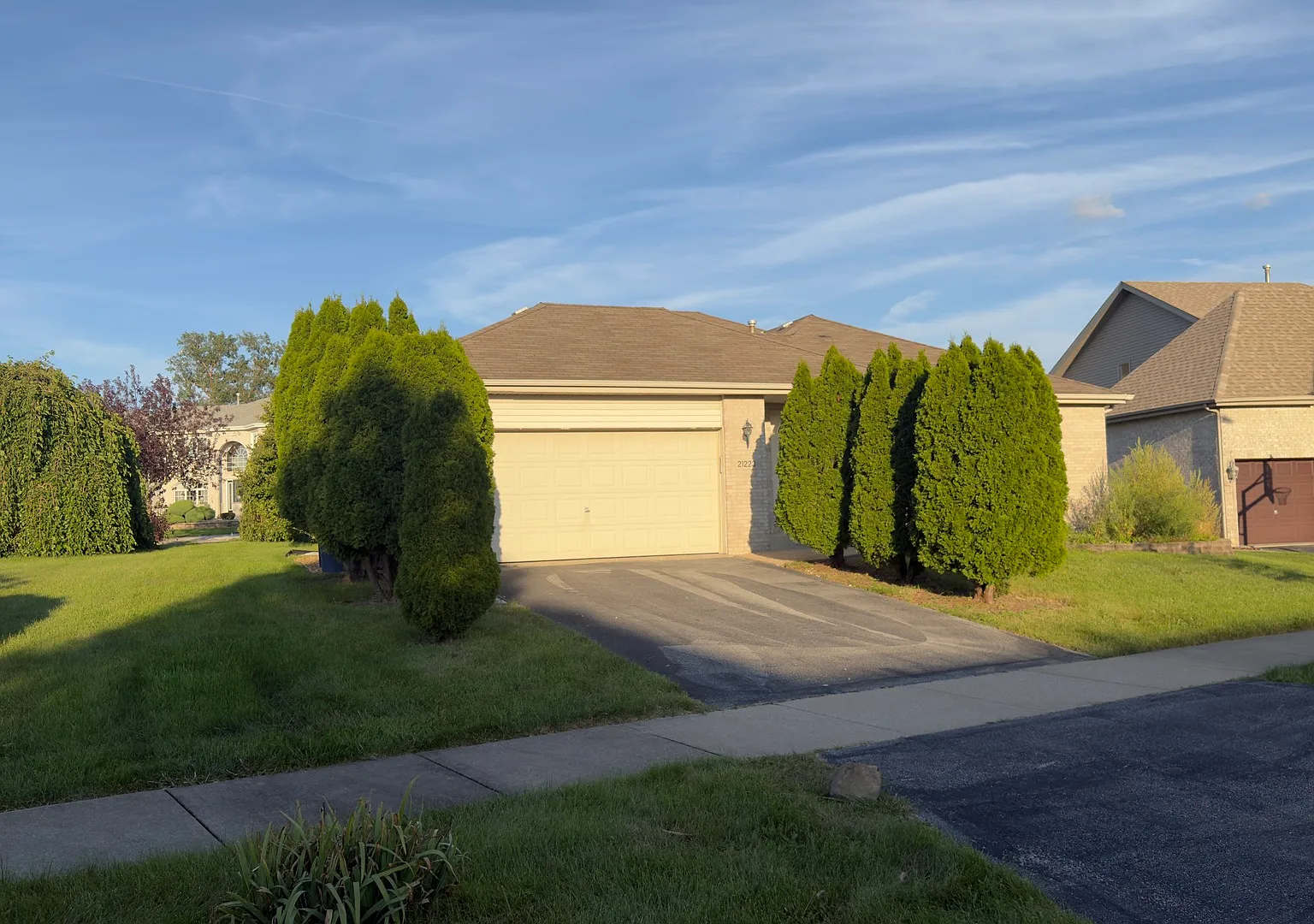3 bed, 1641 sqft, $2,900 — Photo 2