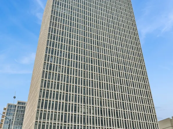 6700 S South Shore Dr APT 10G, Chicago, IL 60649