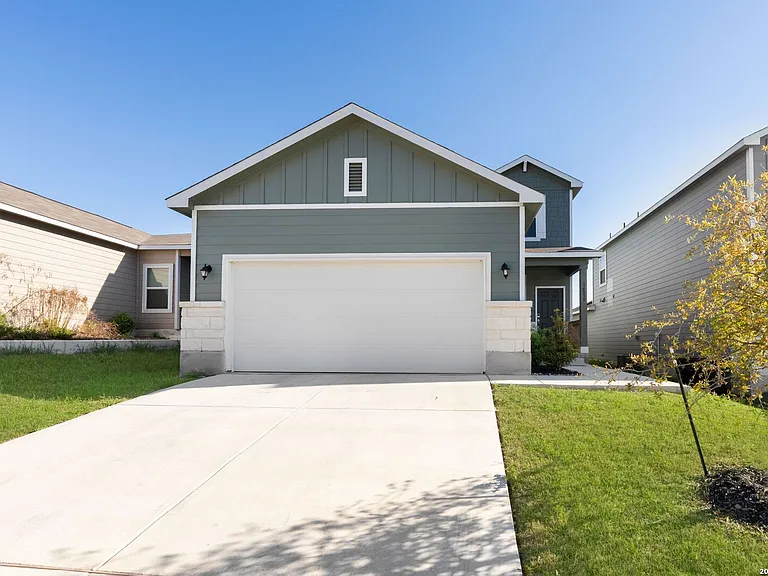 14538 Camino Way — Photo 3