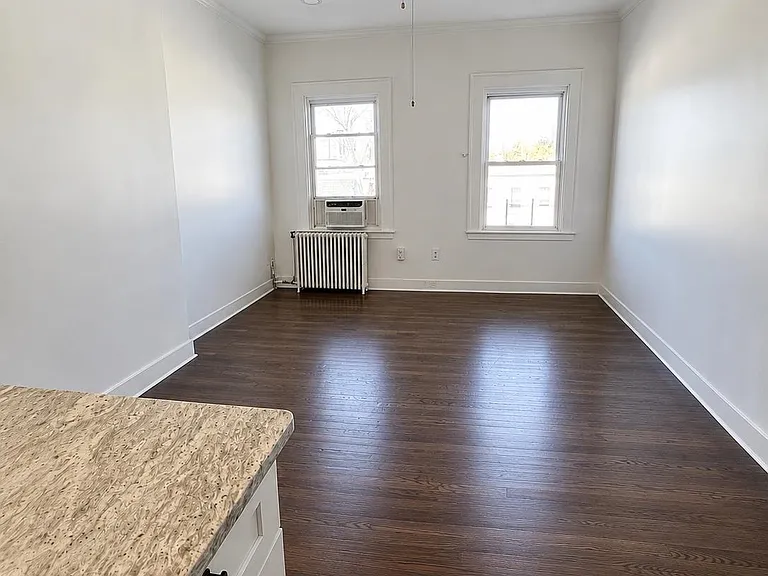 33 Belmont Ave #2 — Photo 7