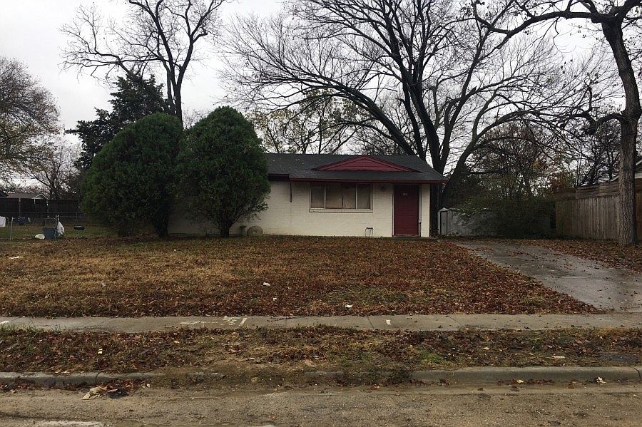 1st image of 1708 Carnation Dr