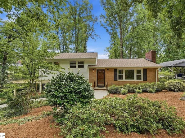 9 Yorkshire Dr, Greenville, SC 29615