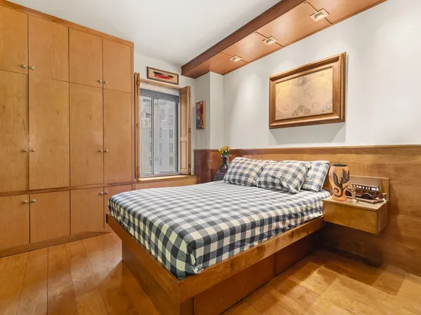 52 East 78th Street image 10 of 13