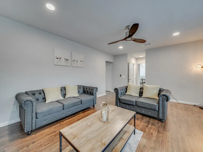 843 Sonora Ln — Photo 34