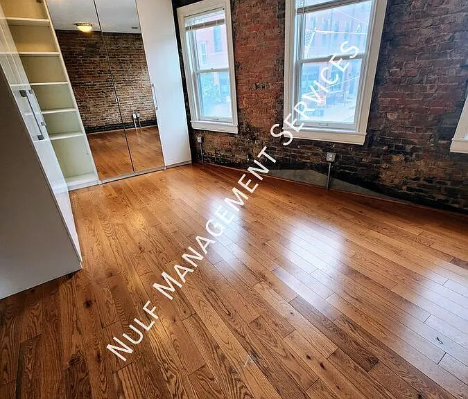 4213 Butler St #2 — Photo 7