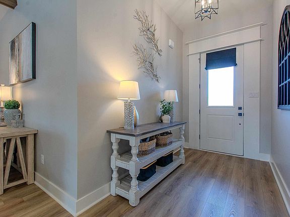 4th image of 6043 Coral Ridge Dr