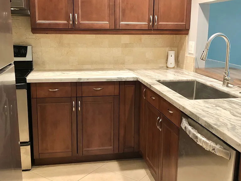 9230 Lagoon Pl #302 — Photo 8
