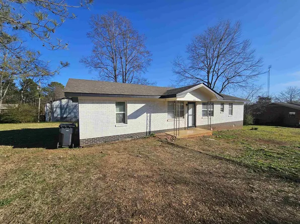 100 Ethan Ave, Russellville, AL 35653