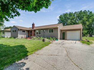 407 Long Coulee Rd, Holmen, WI 54636