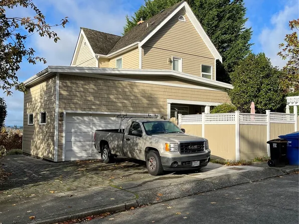 1517 9th Avenue W, Seattle, WA 98119