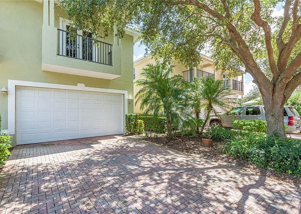 Two Car Garage, Brick paver driveway