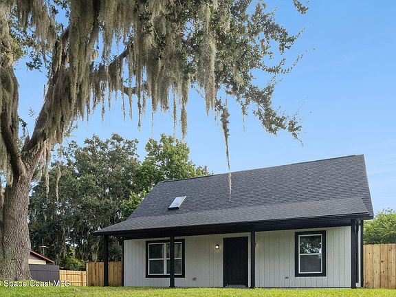 5th image of 2713 Victory Palm Dr