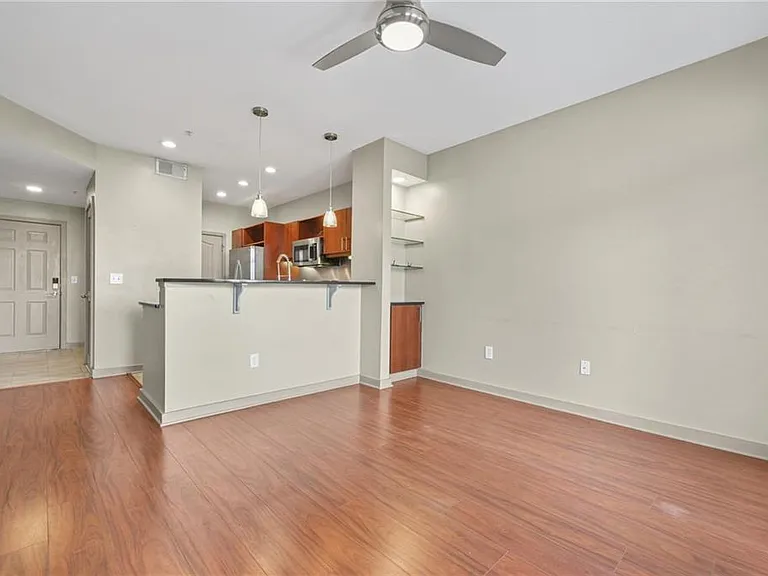 390 17th St NW #5037 — Photo 13