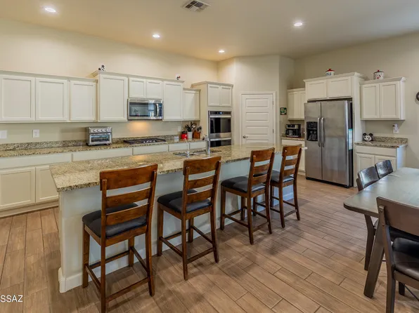 481 W Camino Del Toro, Vail, AZ 85641