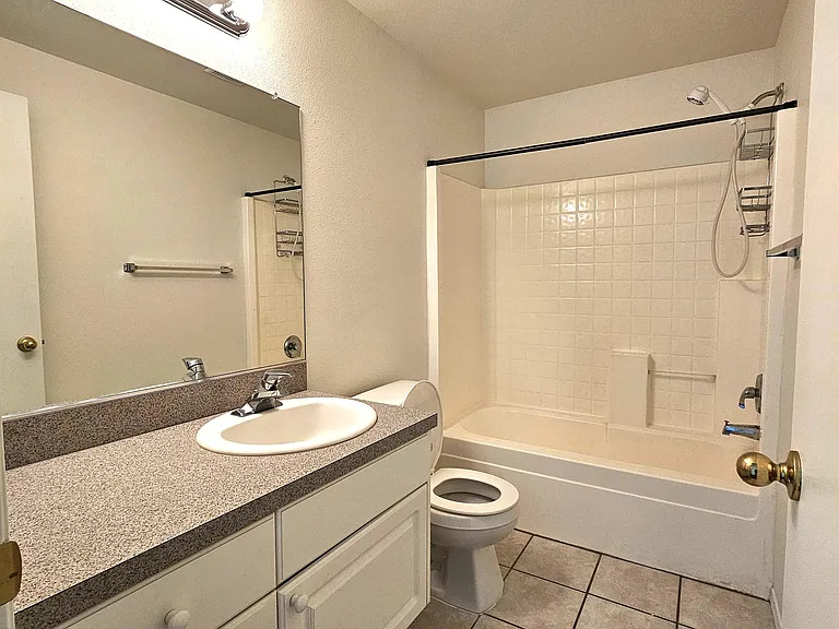 9703 NE Tenny Creek Dr — Photo 9