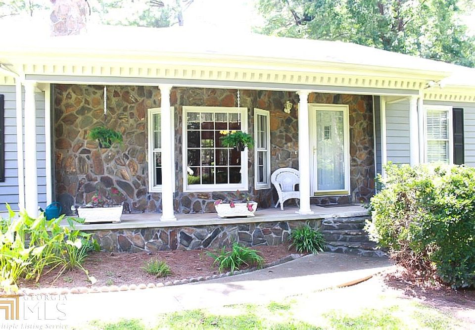 1st image of 3436 River Dr