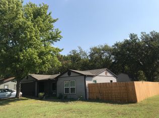 131 Del Rio Ave, Benbrook, TX 76126