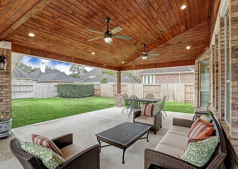 WOW!!! Unbelievable back patio built by Matt's Custom Decks is perfect for entertaining in all seasons.