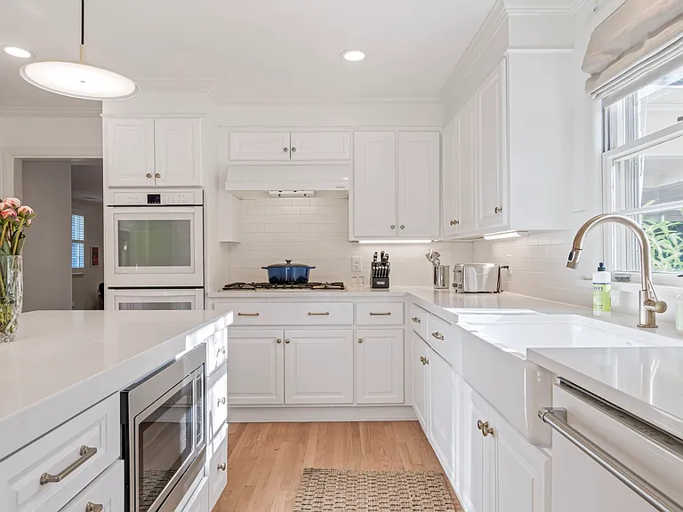 1209 Tyne Blvd — Photo 17