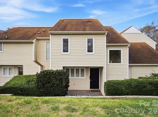 1648 Hollow Dr, Charlotte, NC