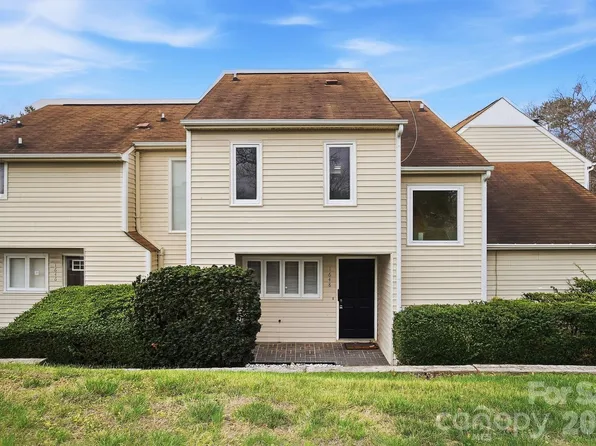 1648 Hollow Dr, Charlotte, NC 28212