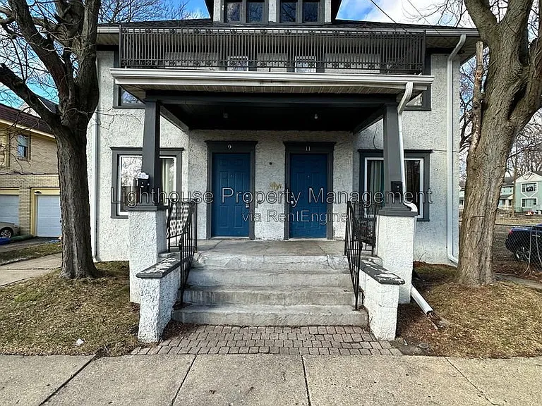 9 Groveland St — Photo 1