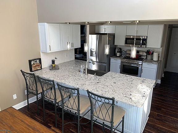 5th image of 14470 Fullers Ln #45