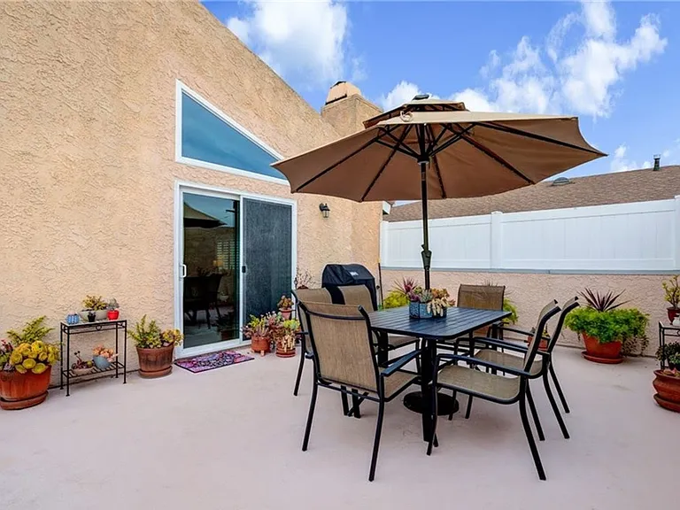 2521 Voorhees Ave #1 — Photo 22