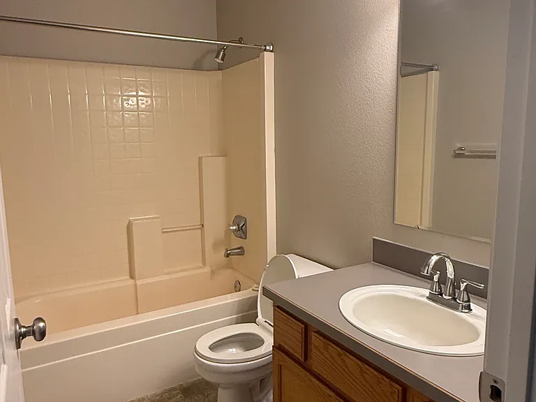 13646 W Meadowdale Dr — Photo 7