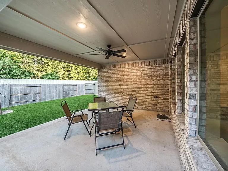 Vino Vines Ln — Photo 2
