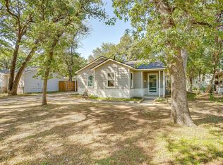 5600 Taylor Rd, River Oaks, TX 76114