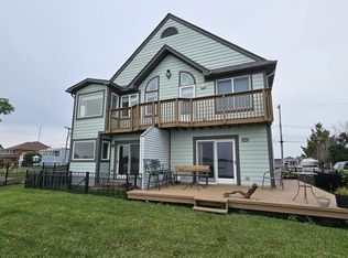 32640 S River Rd, Harrison Township, MI 48045