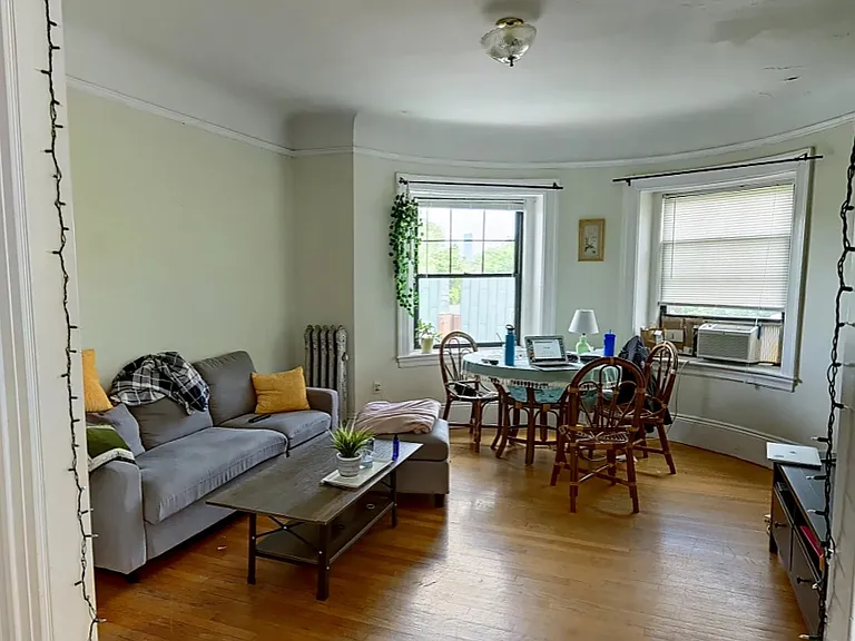 48 Babcock St #6A — Photo 1