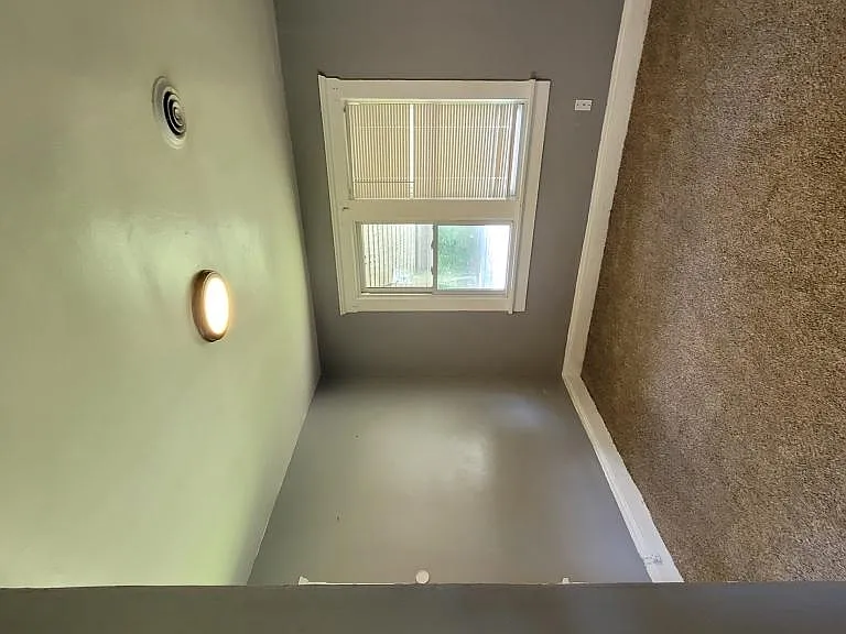 15205 Lincoln Ave — Photo 18