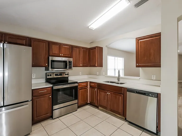 1038 Harvest Moon Dr — Photo 7