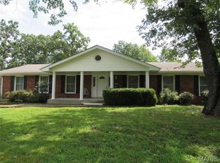 960 Walton St, Saint Clair, MO 63077