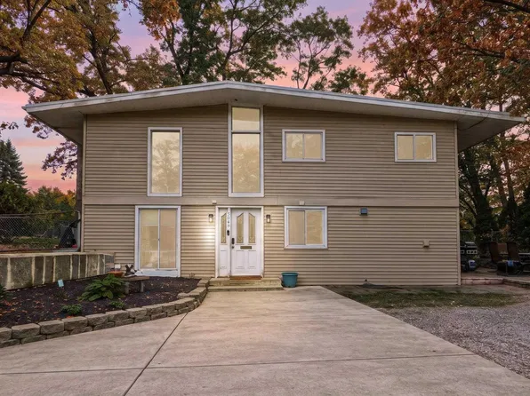 5049 W Harvard Ave, Clarkston, MI 48348
