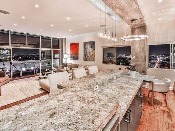 5th image of 1155 N La Cienega Blvd APT Ph8